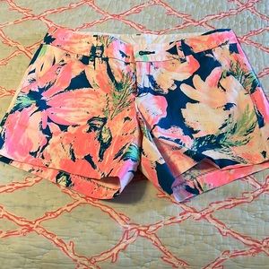 Size 4 Callahan shorts. Lilly Pulitzer